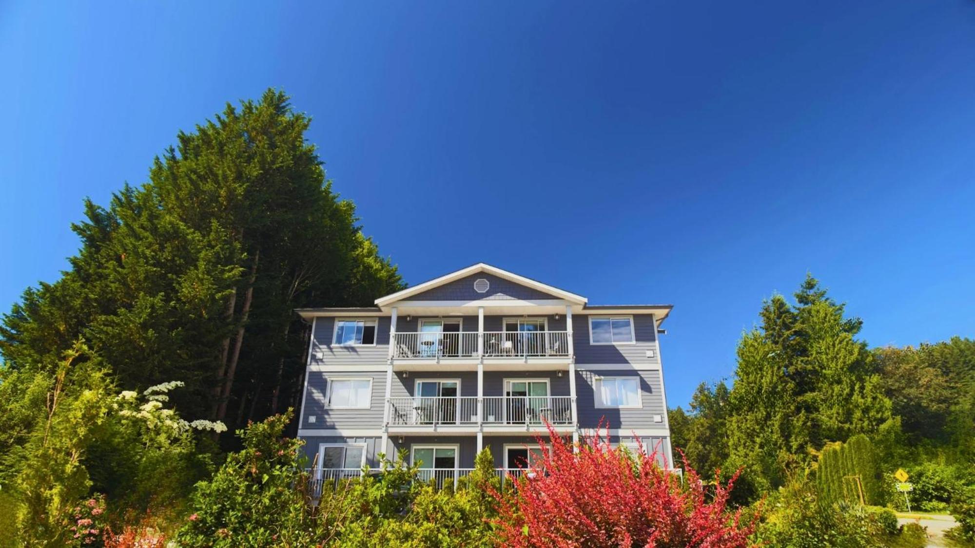 Gibsons Landing Inn Exterior photo
